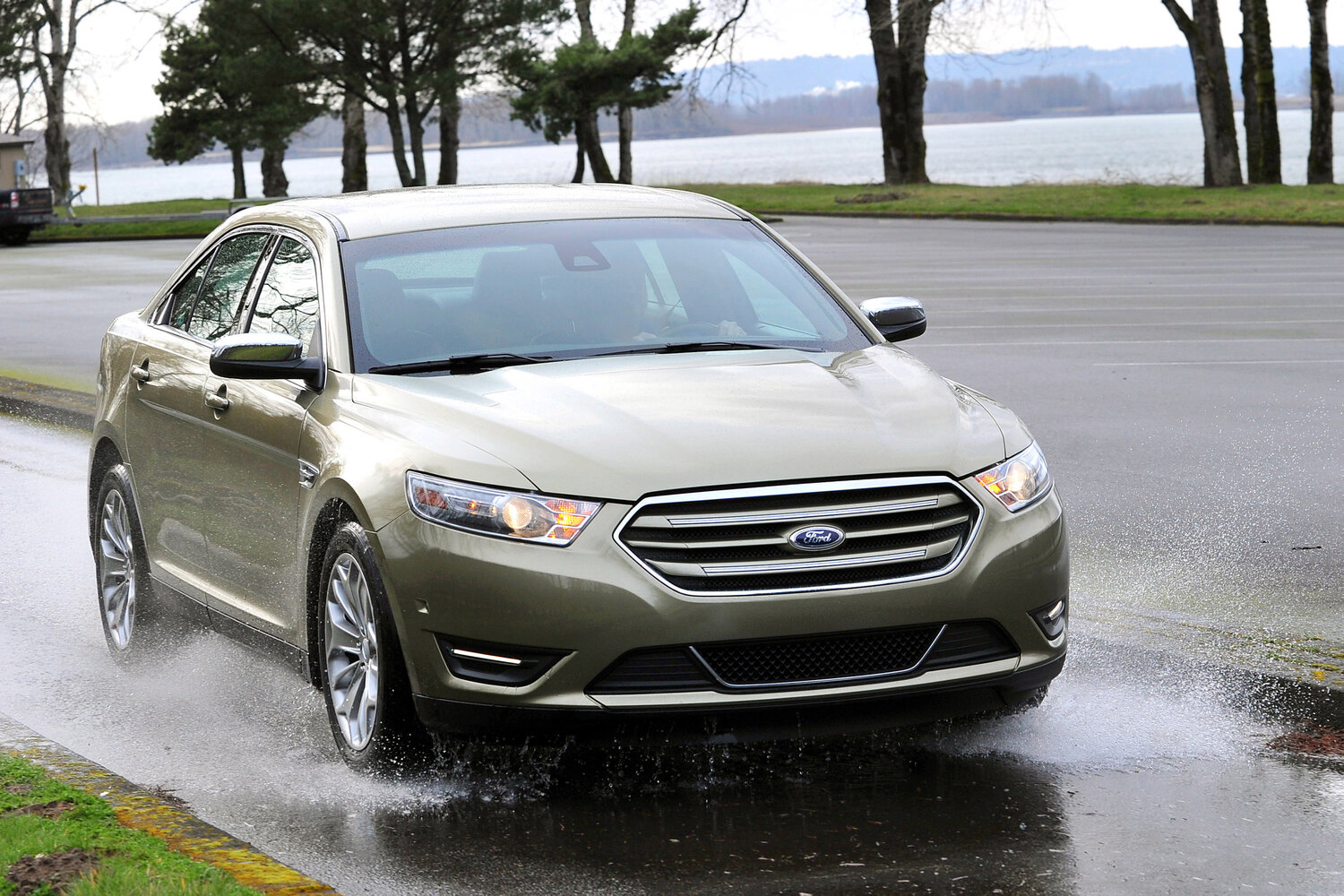 Ford Taurus VI Рестайлинг, 2016, фото 8
