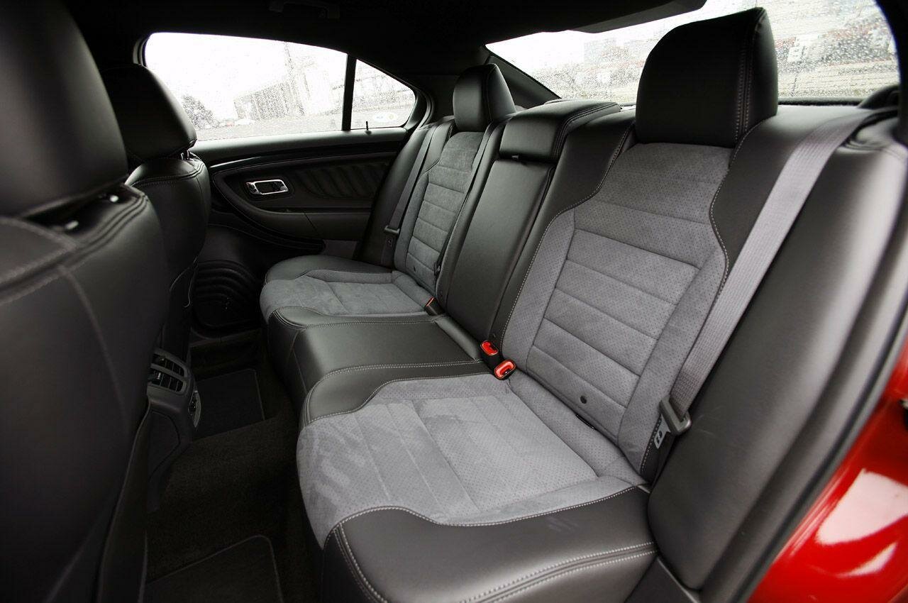 Ford Taurus VI Рестайлинг, 2016, фото 16