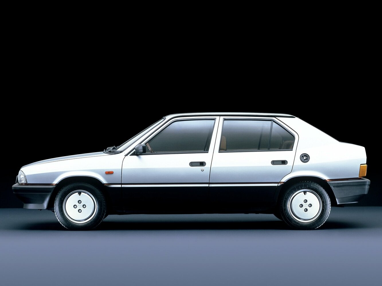 Alfa Romeo 33 I, 1985, фото 1
