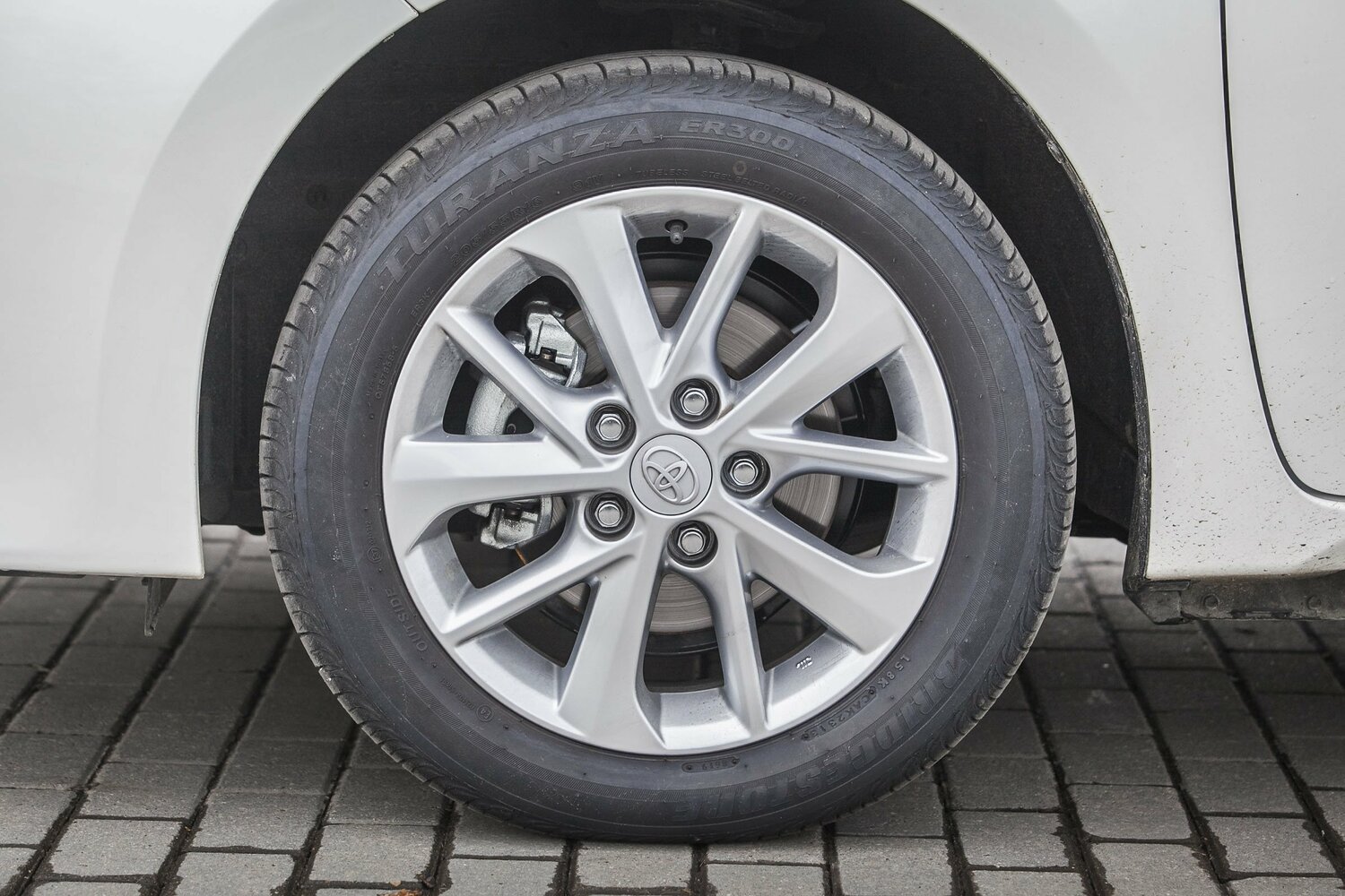 Toyota Corolla XI (E160, E170, E180), 2013, фото 22