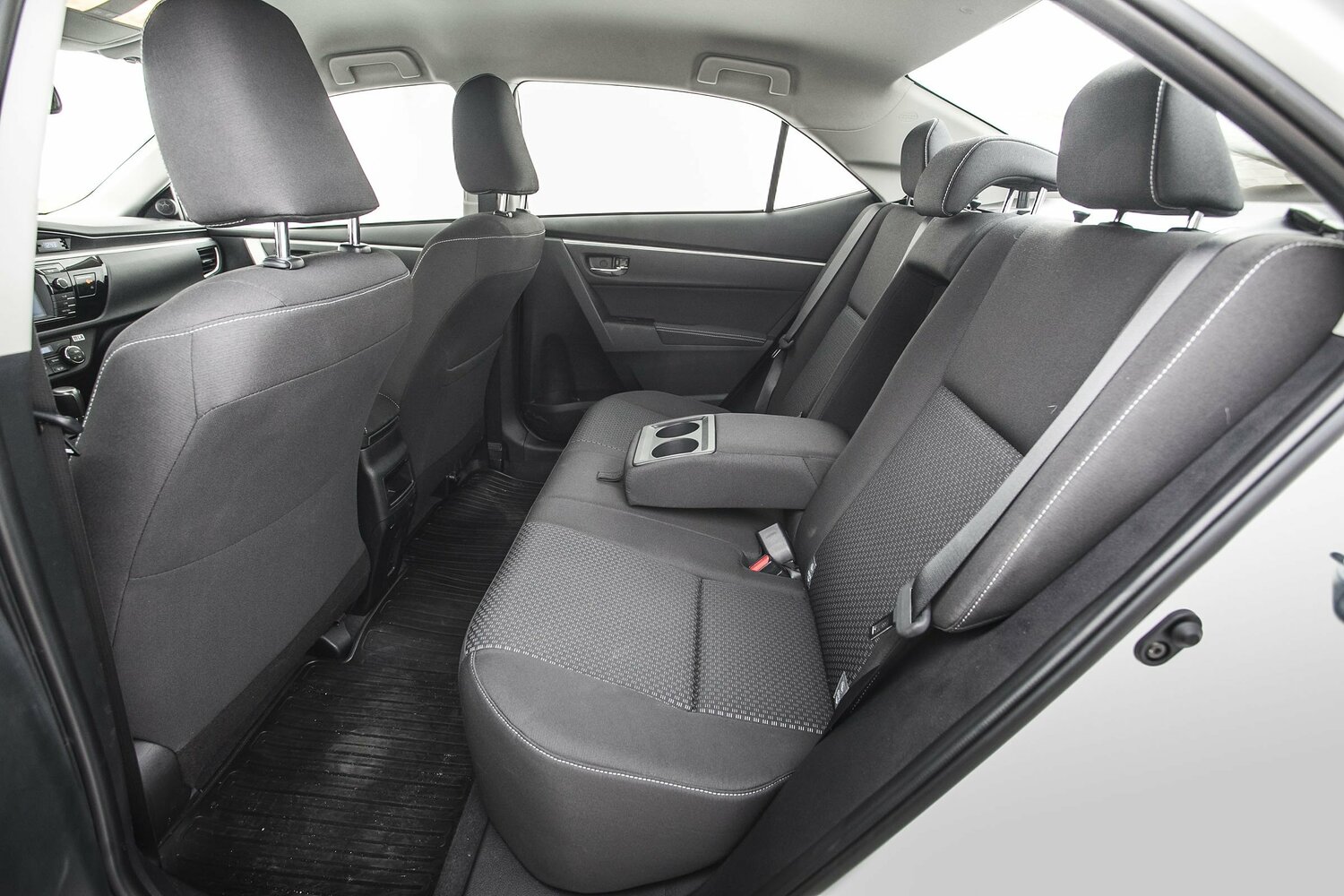 Toyota Corolla XI (E160, E170, E180), 2013, фото 5