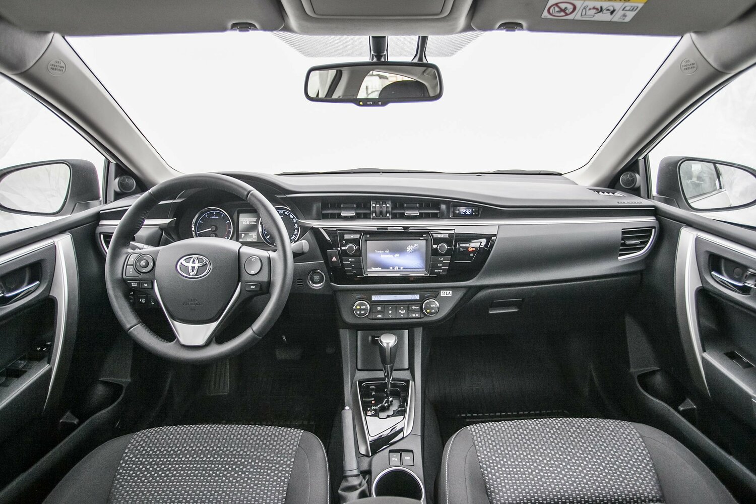 Toyota Corolla XI (E160, E170, E180), 2013, фото 18