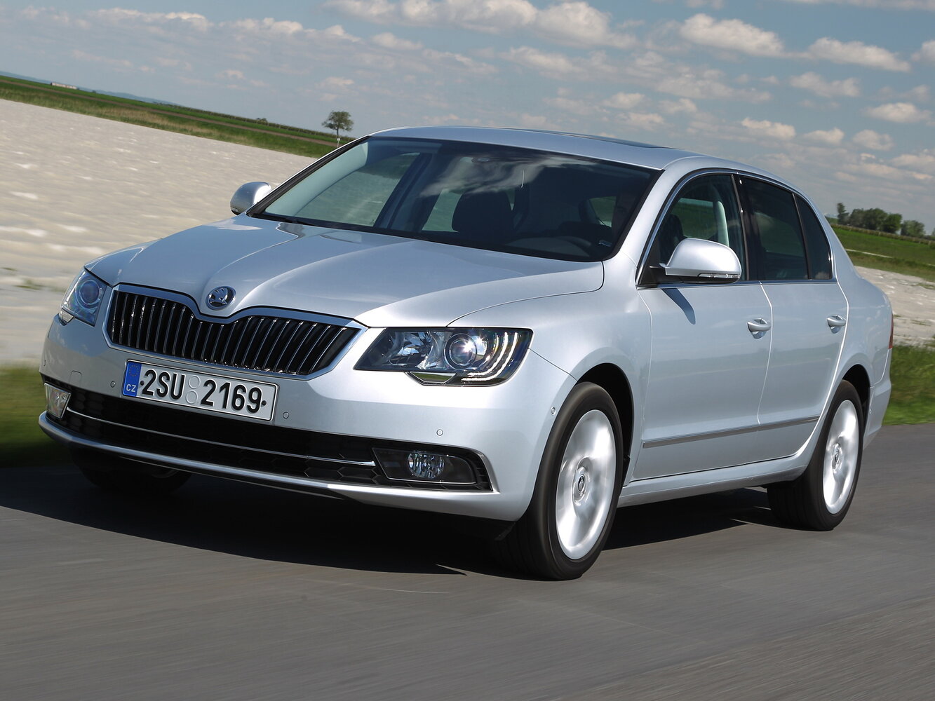 Skoda Superb II Рестайлинг, 2015, фото 4