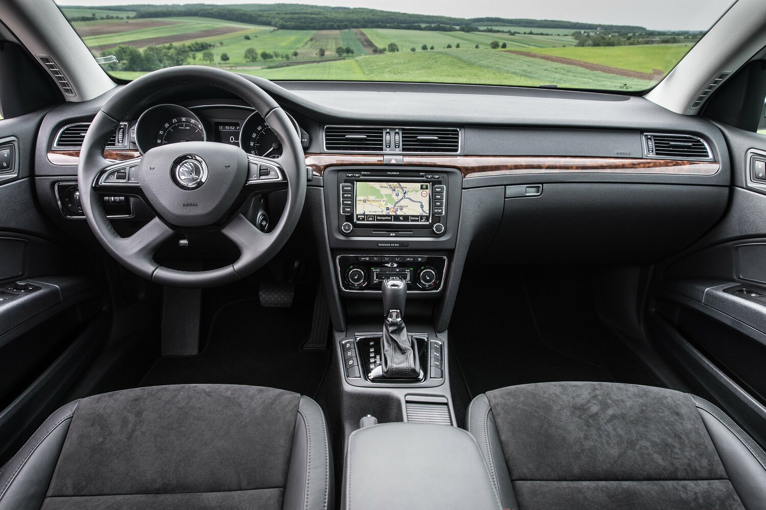 Skoda Superb II Рестайлинг, 2015, фото 9