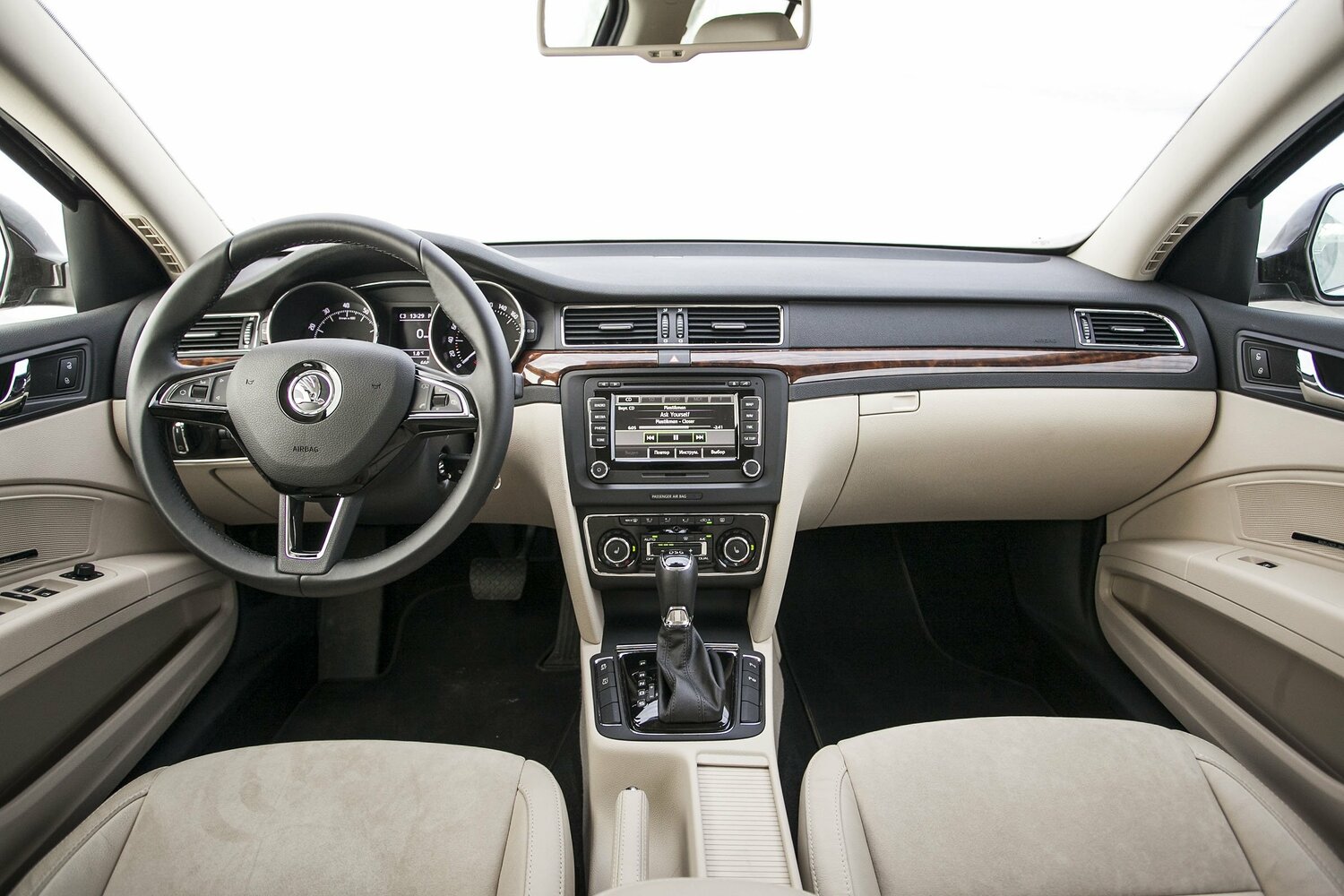 Skoda Superb II Рестайлинг, 2015, фото 19