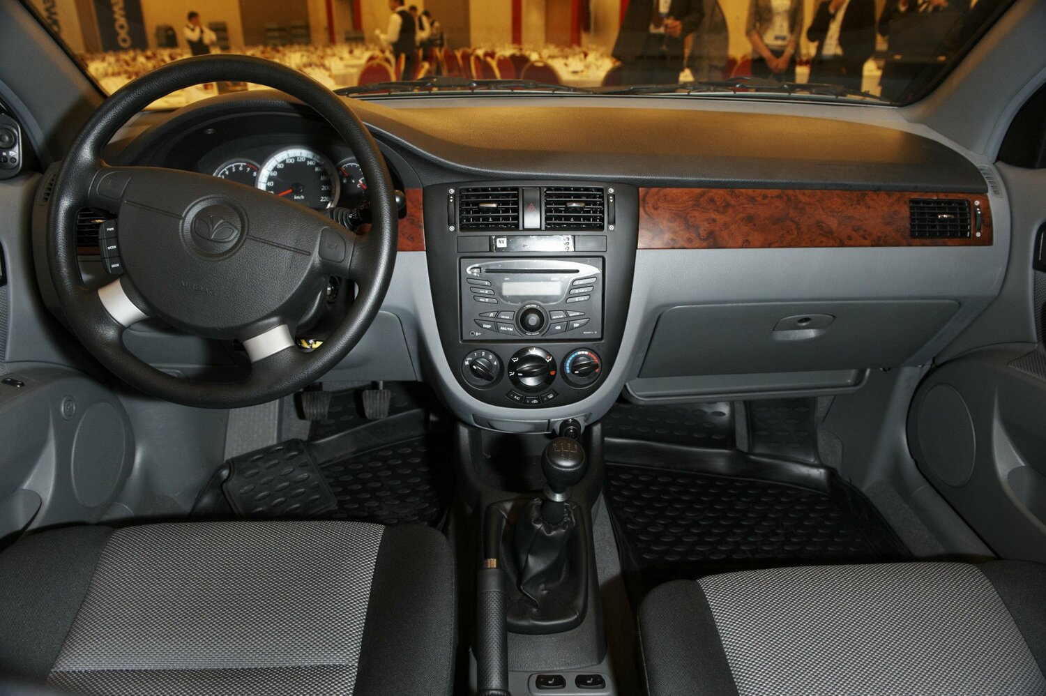 Daewoo Gentra II, 2015, фото 2