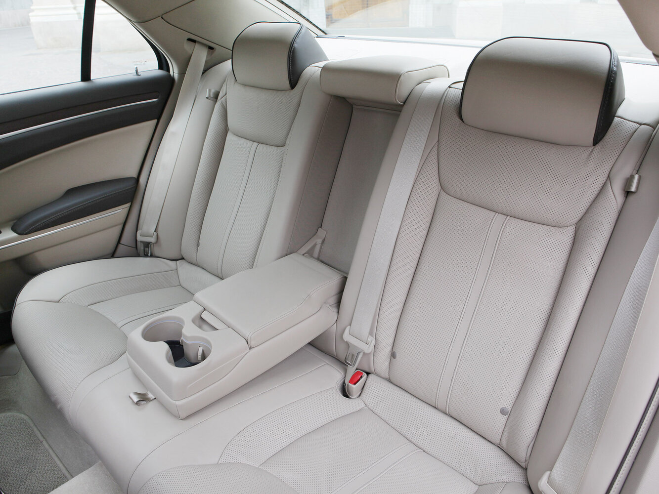 Lancia Thema II, 2011, фото 16