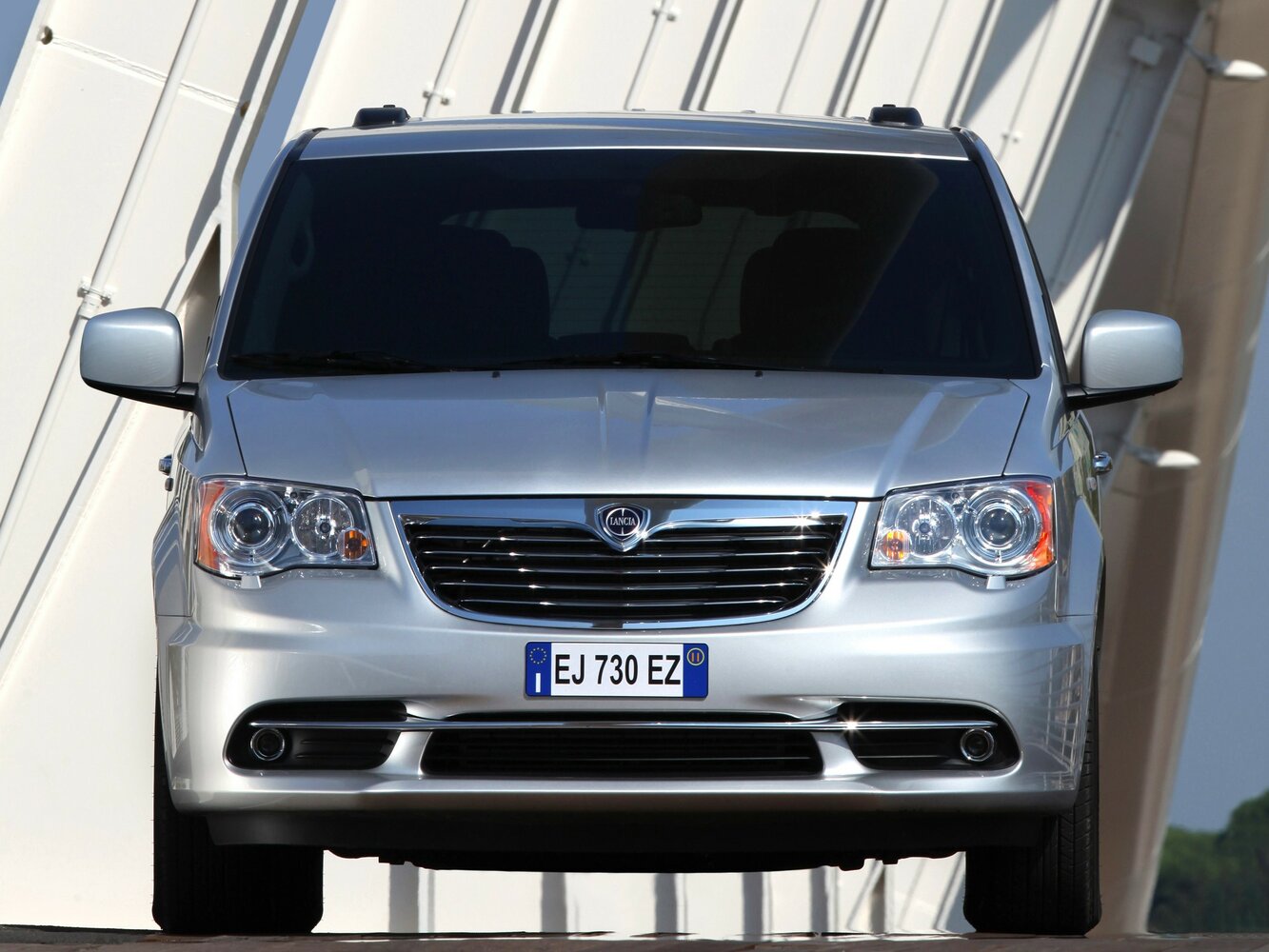 Lancia Voyager, 2012, фото 15