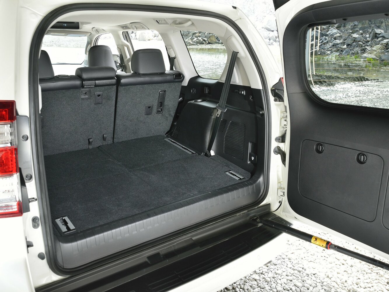 Toyota Land Cruiser Prado 150 Series Рестайлинг 1, 2015, фото 18