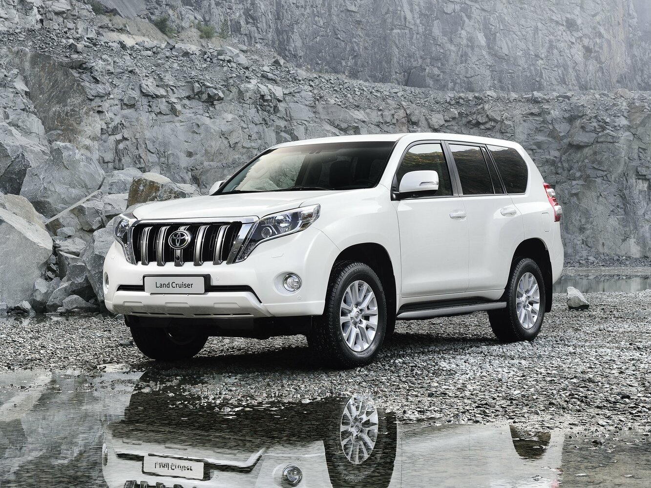 Toyota Land Cruiser Prado 150 Series Рестайлинг 1, 2015, фото 2