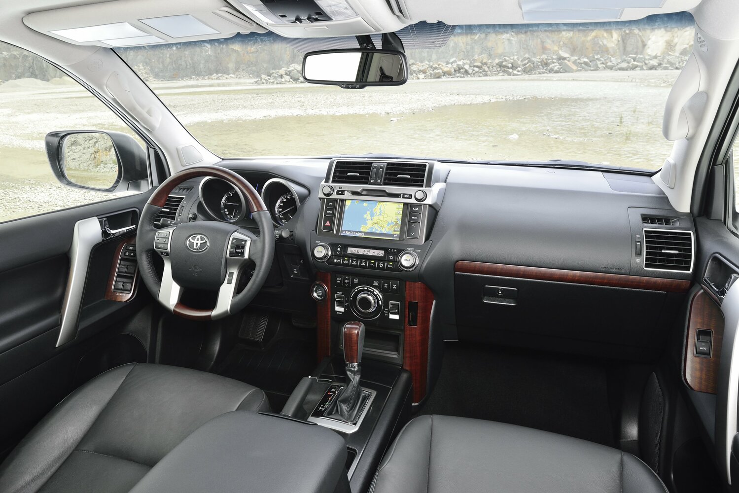 Toyota Land Cruiser Prado 150 Series Рестайлинг 1, 2015, фото 11