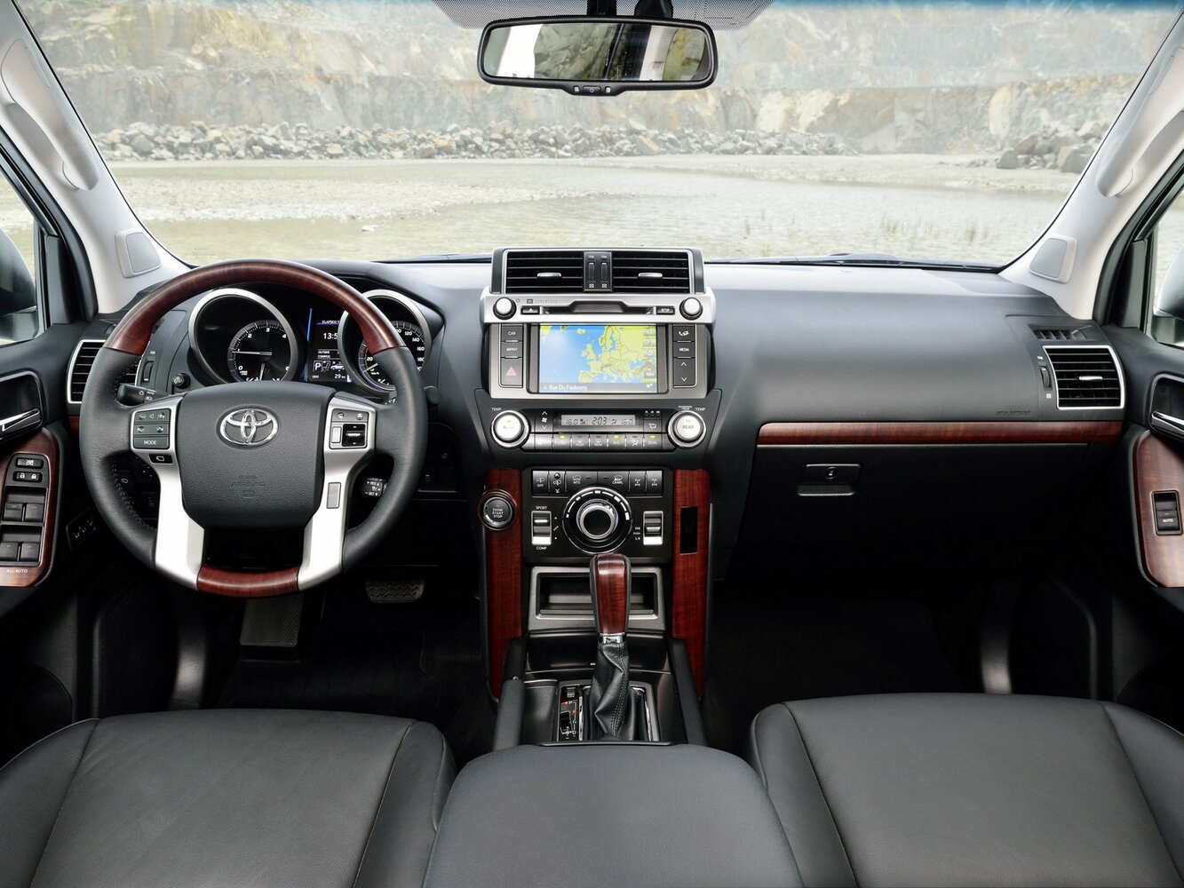 Toyota Land Cruiser Prado 150 Series Рестайлинг 1, 2015, фото 8