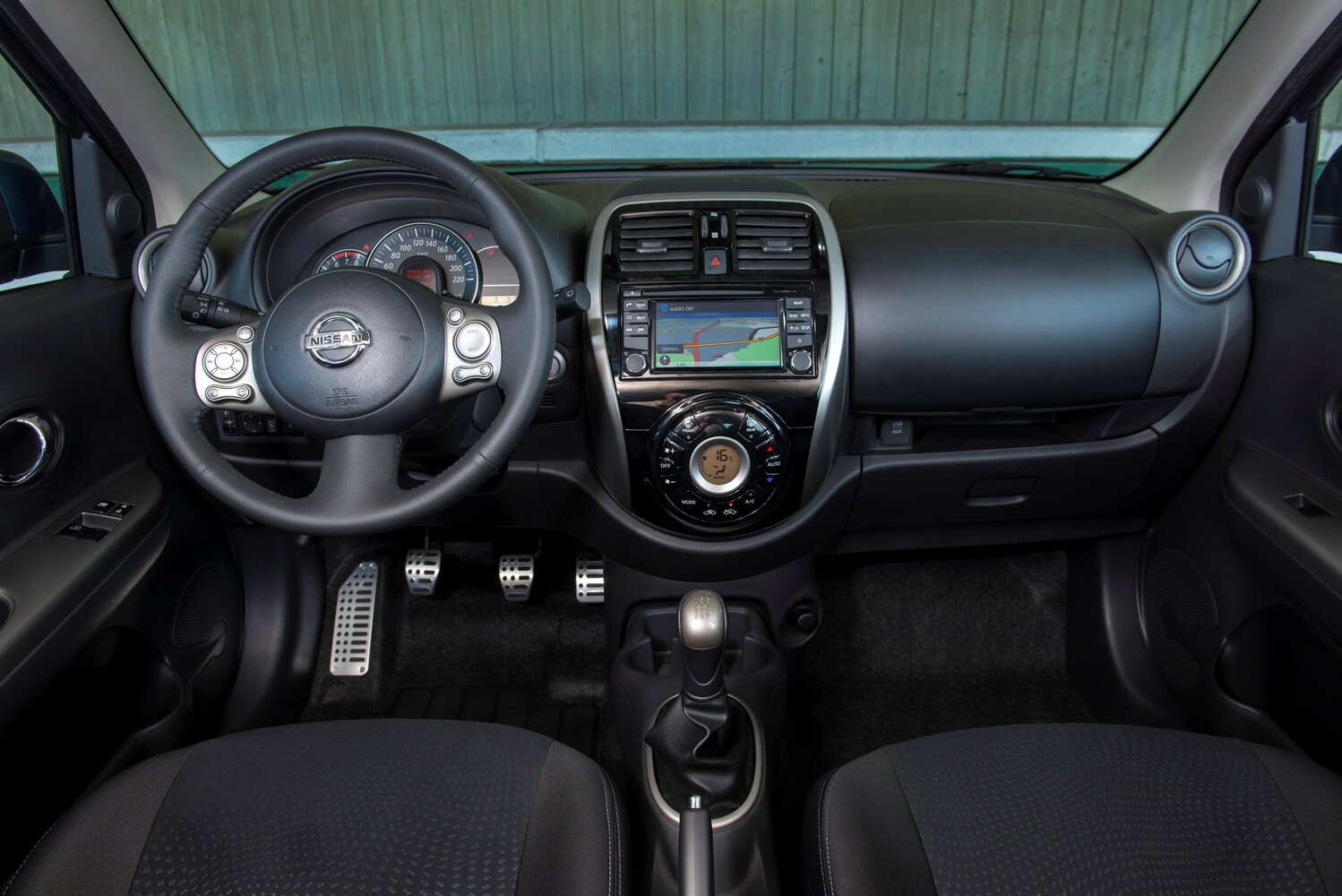 Nissan Micra IV (K13) Рестайлинг, 2015, фото 10