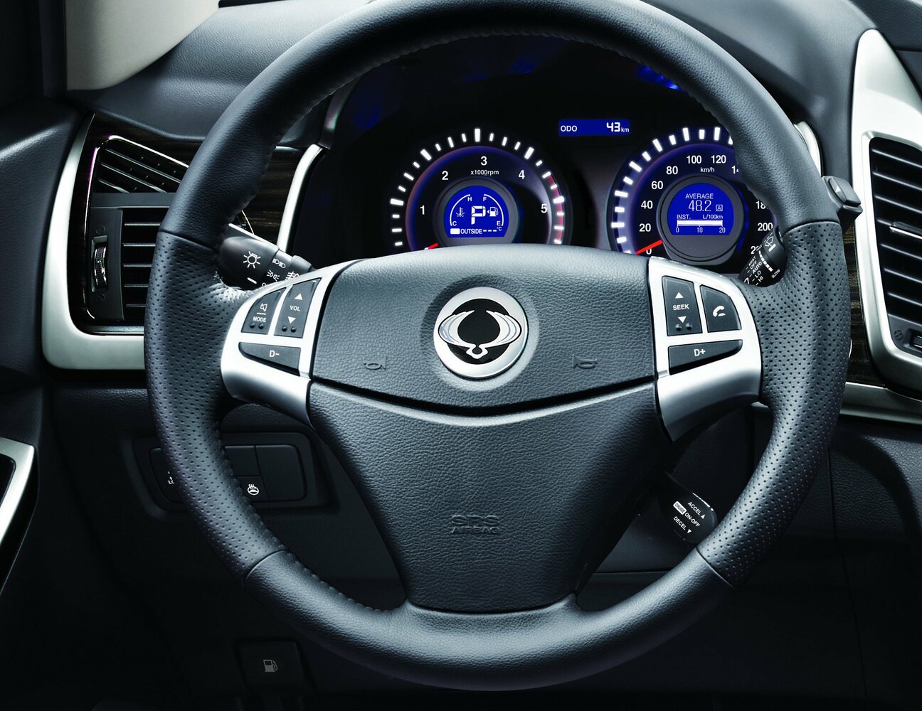 SsangYong Korando III Рестайлинг, 2014, фото 11