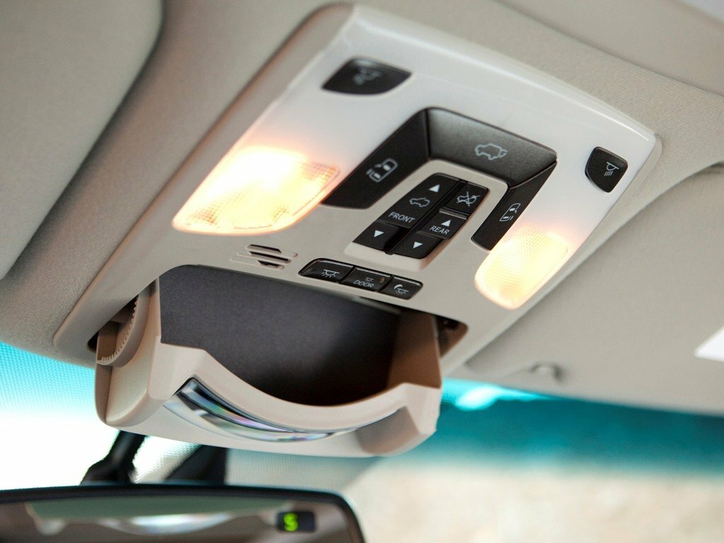 Toyota Sienna III, 2010, фото 2