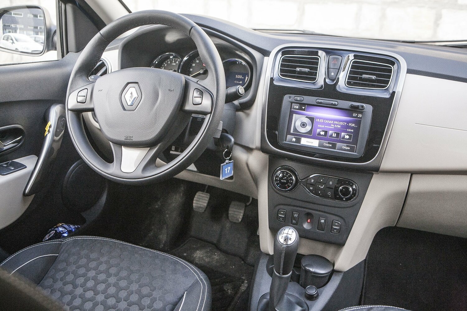 Renault Logan II, 2017, фото 14