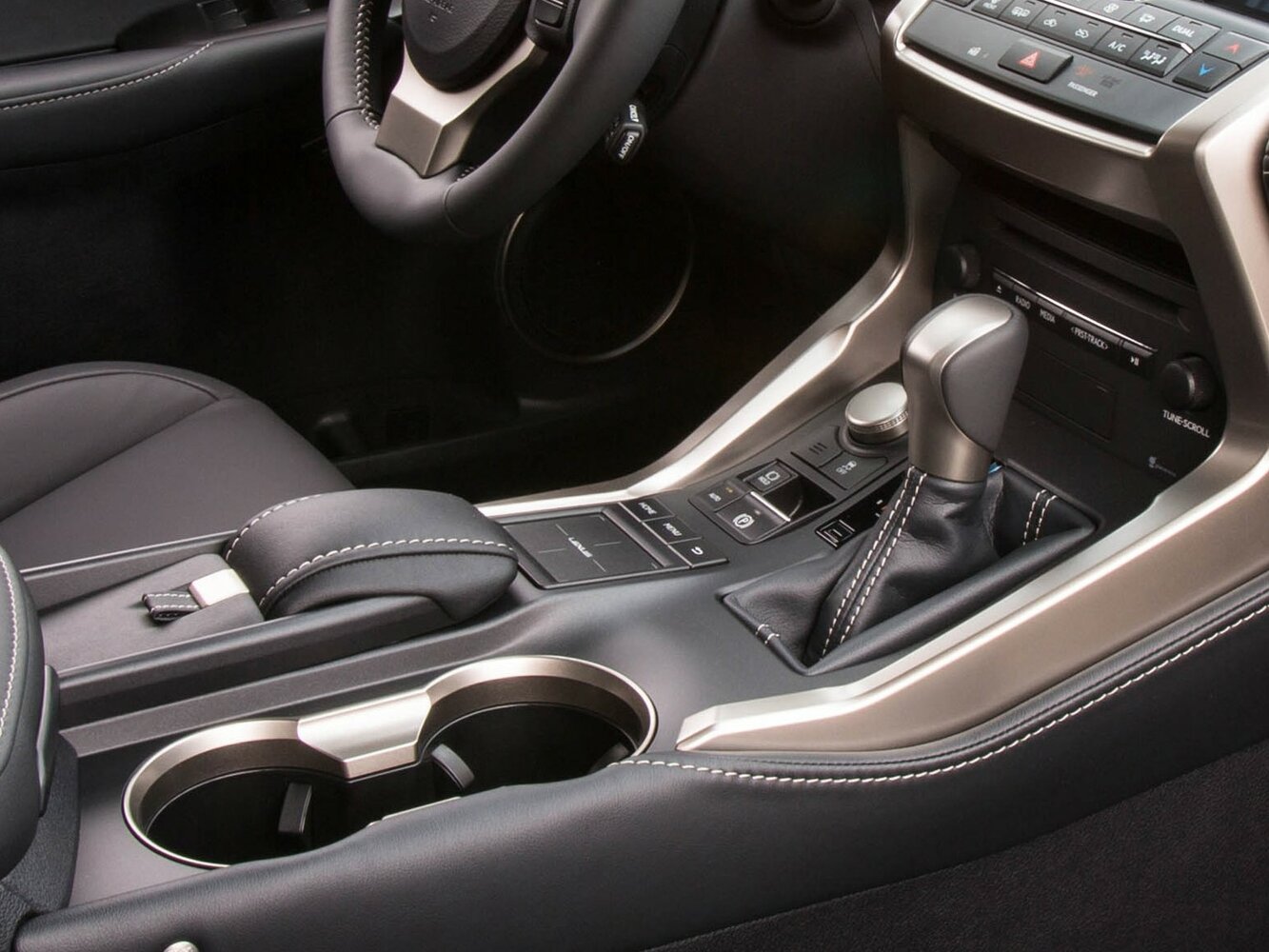 Lexus NX I, 2017, фото 6