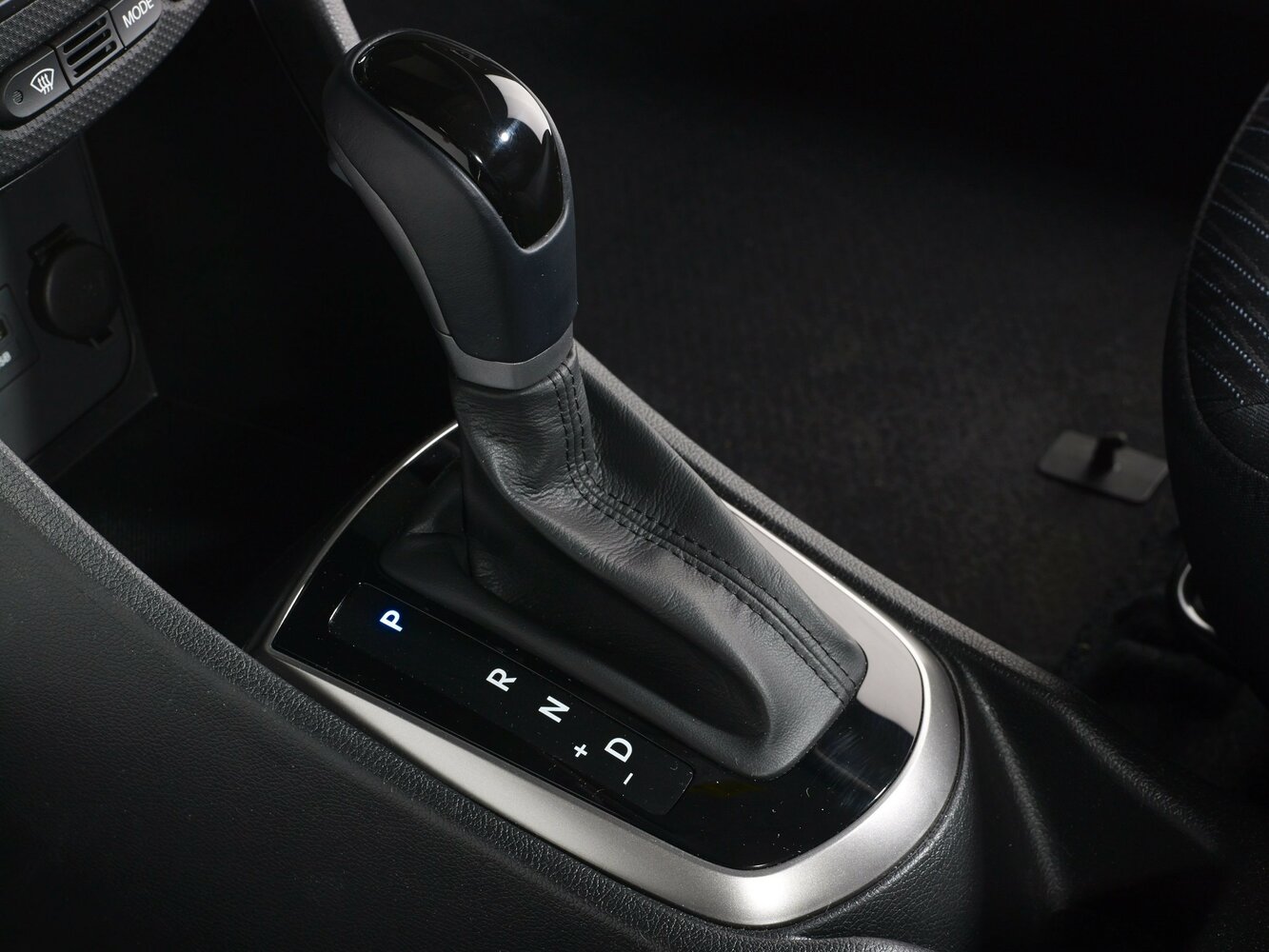 Hyundai Solaris I Рестайлинг, 2014, фото 5