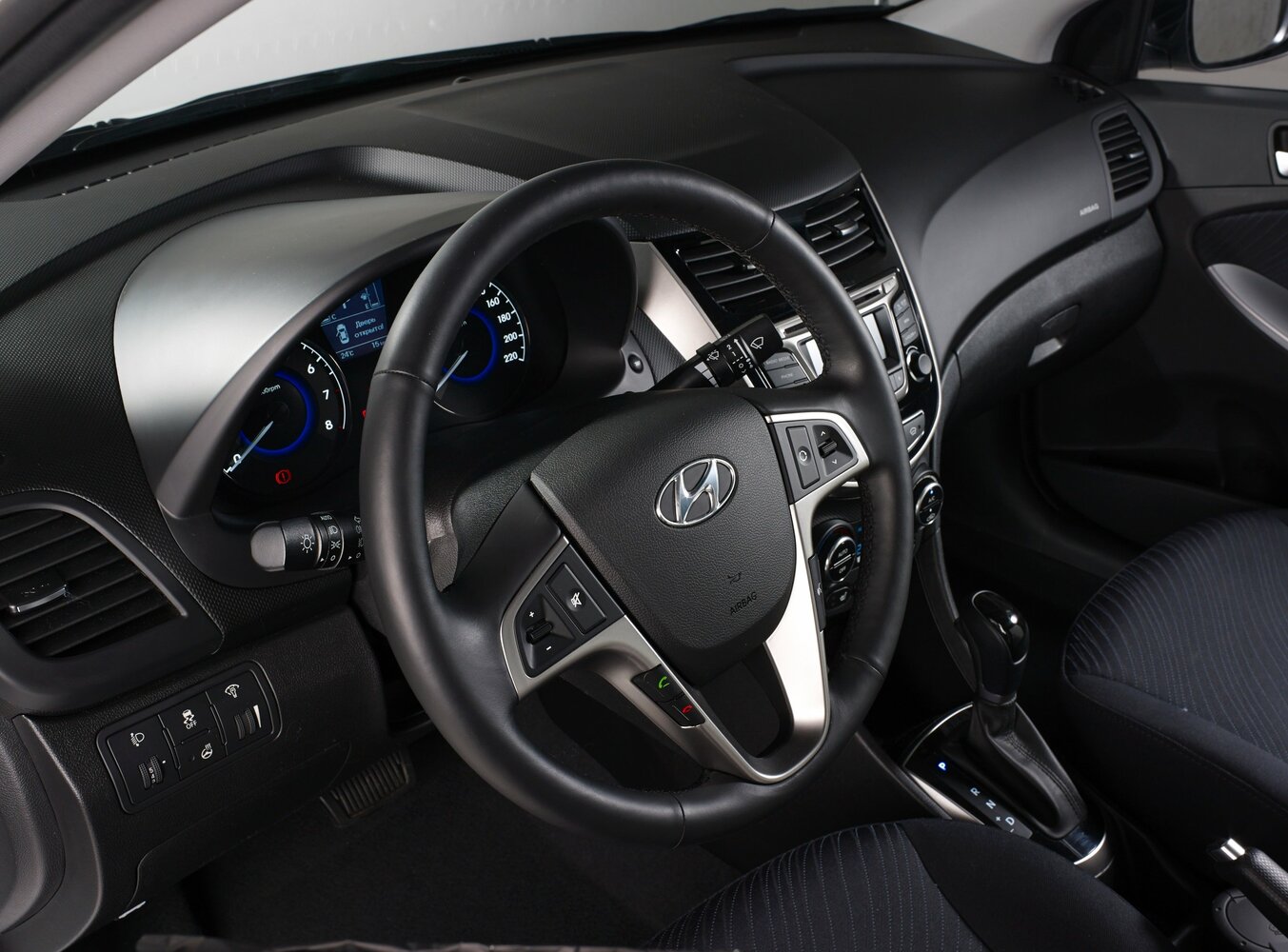 Hyundai Solaris I Рестайлинг, 2014, фото 6