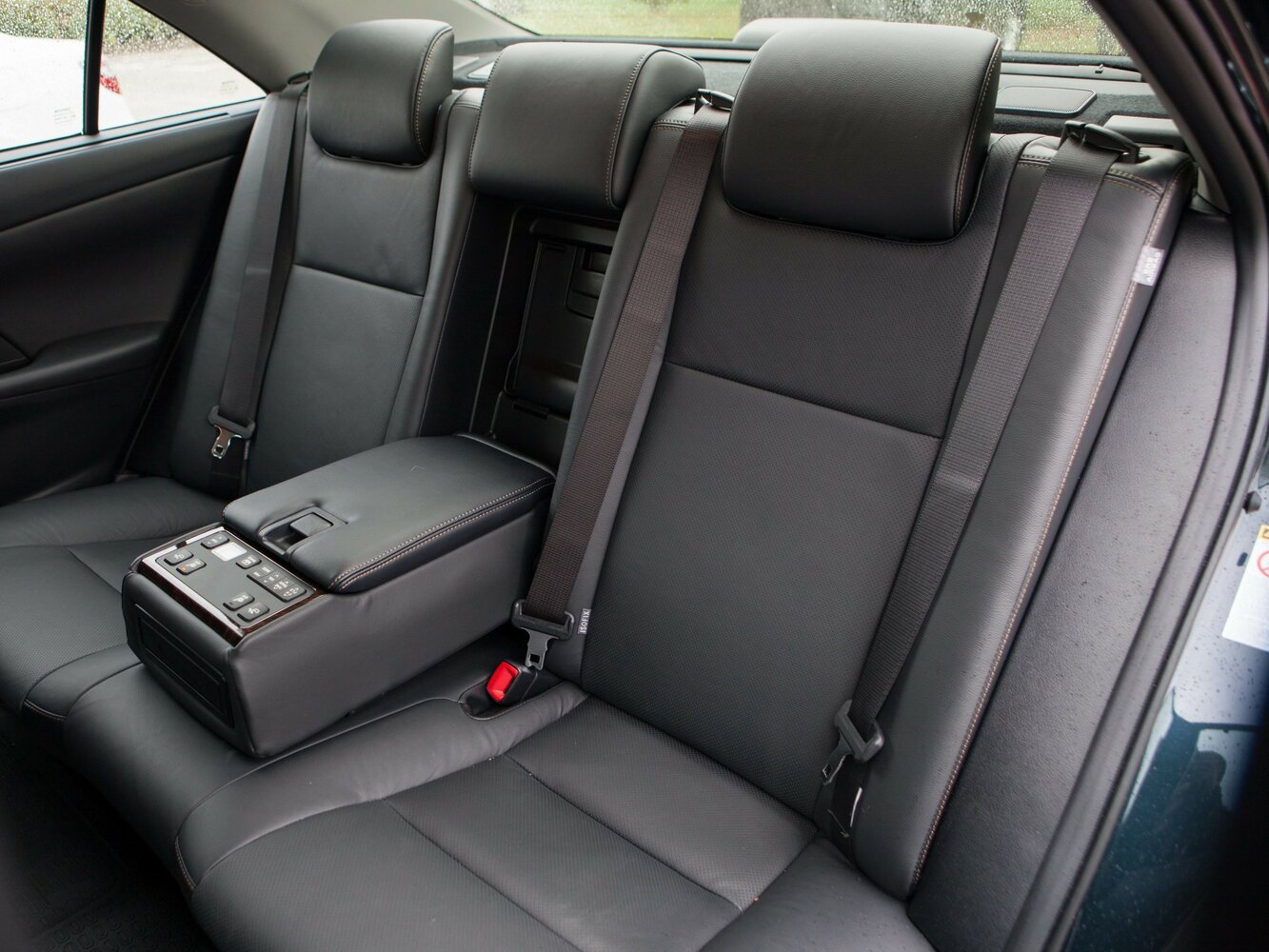Toyota Camry VII (XV50) Рестайлинг, 2015, фото 17