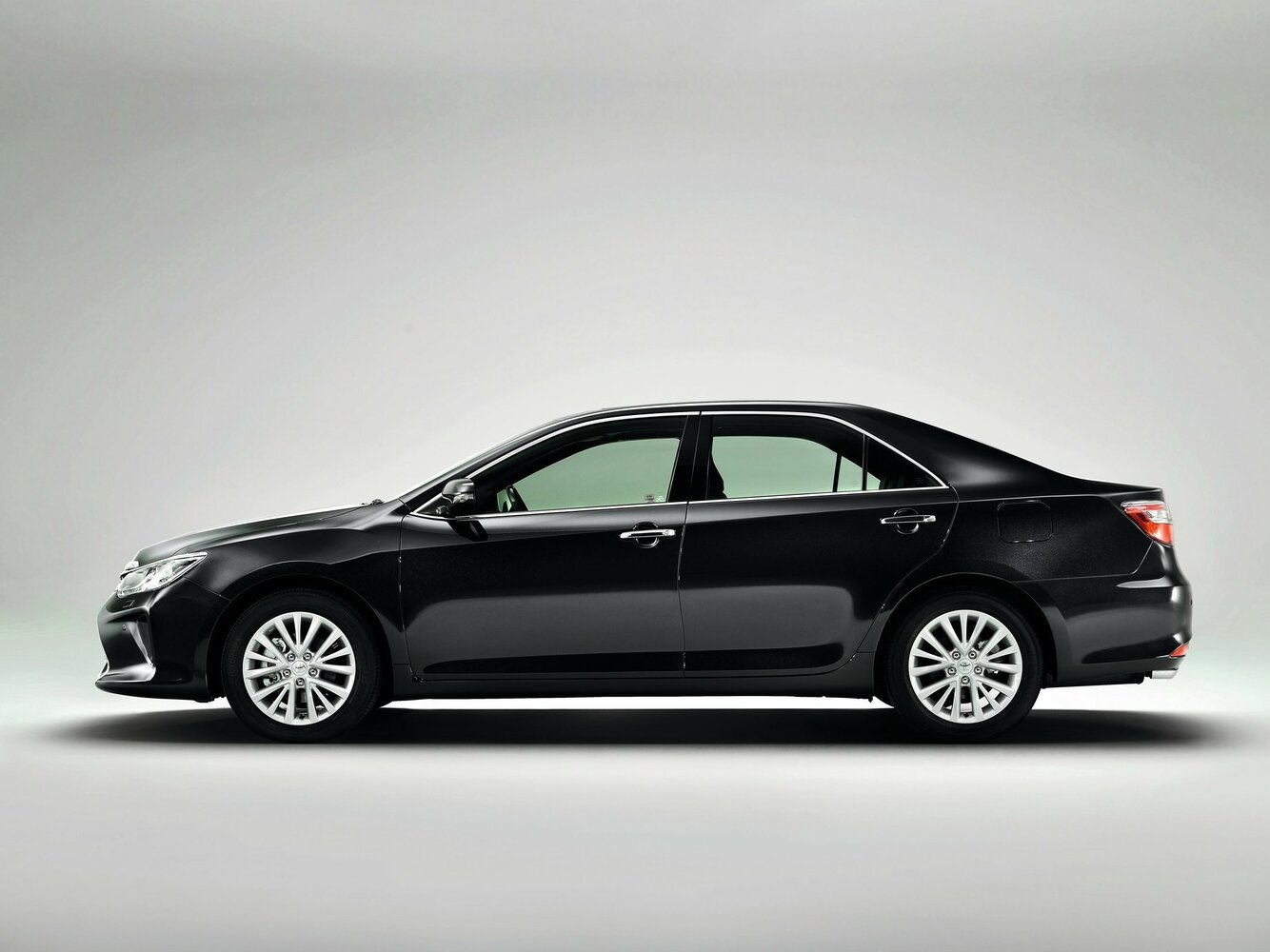 Toyota Camry VII (XV50) Рестайлинг, 2015, фото 5
