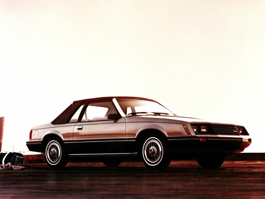 Ford Mustang III, 1981, фото 2
