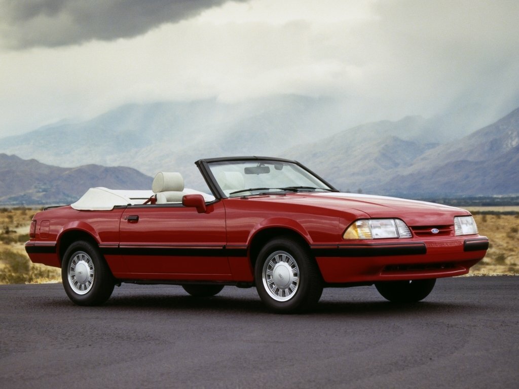 Ford Mustang III Рестайлинг, 1987, фото 4