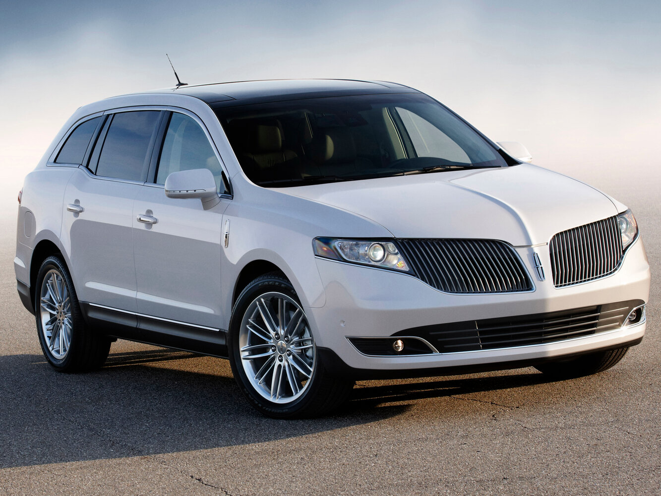 Lincoln MKT I Рестайлинг, 2015, фото 13