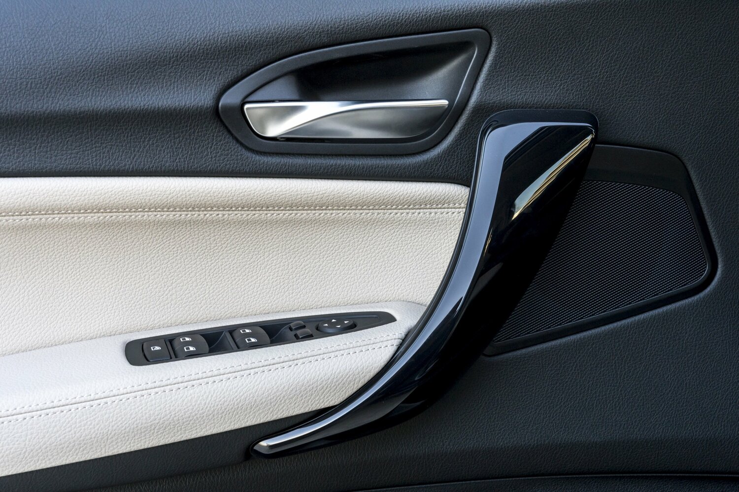 BMW 1 series II (F20/F21) Рестайлинг, 2016, фото 11