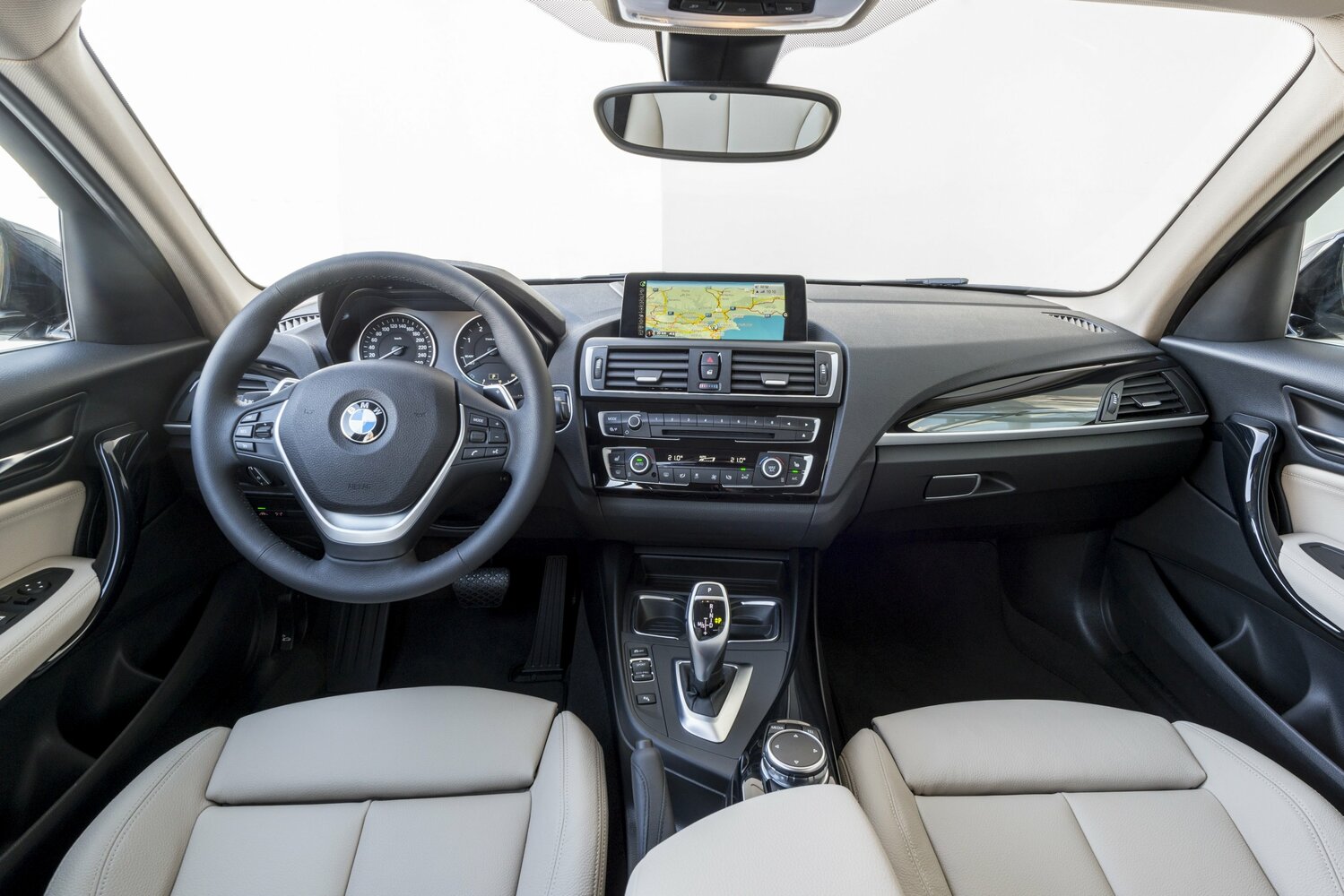 BMW 1 series II (F20/F21) Рестайлинг, 2016, фото 2