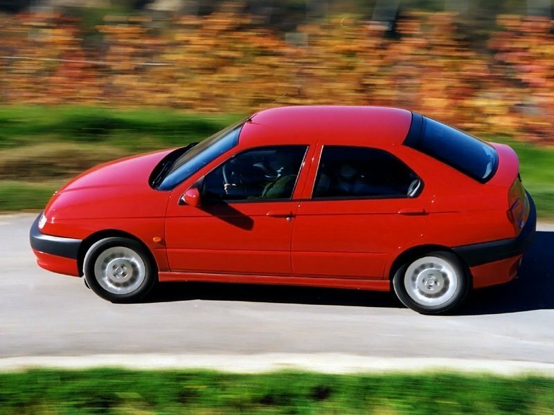 Alfa Romeo 146, 2000, фото 7