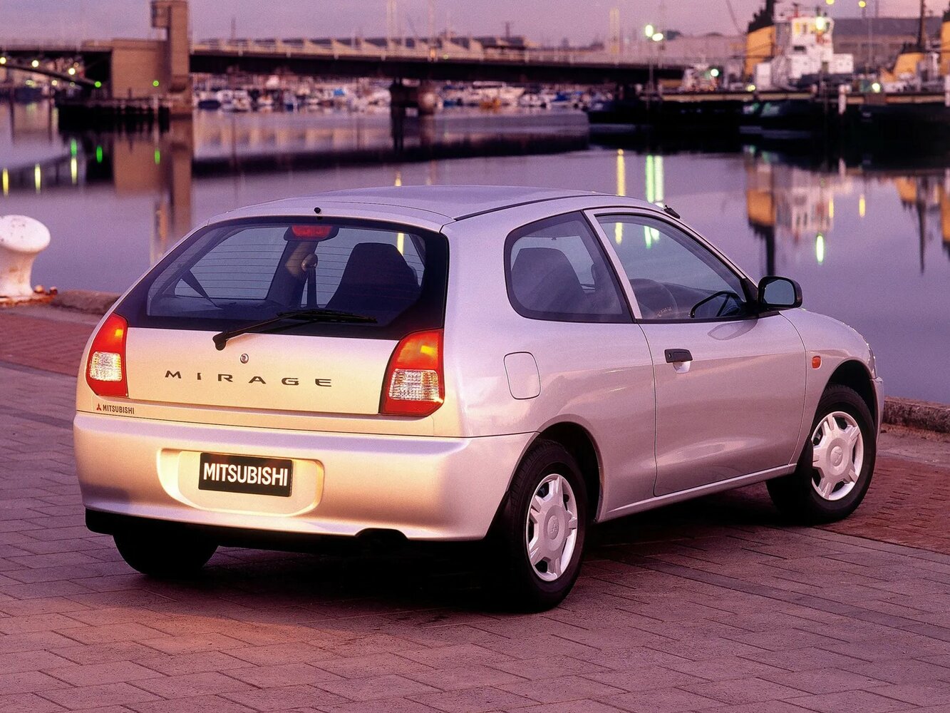 Mitsubishi Mirage V, 2001, фото 2