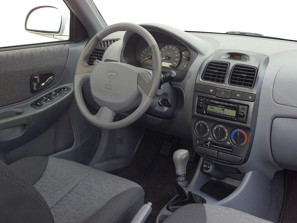 Hyundai Accent II Рестайлинг, 2002, фото 2