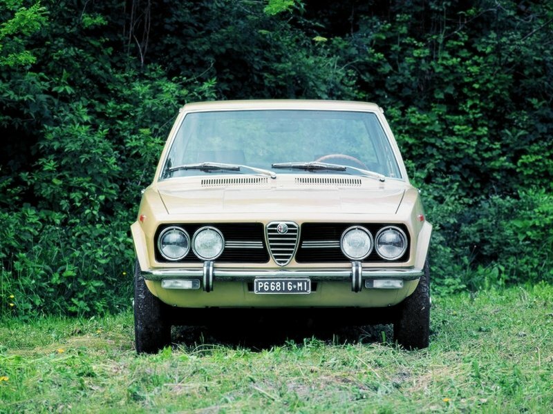 Alfa Romeo Alfetta, 1976, фото 4