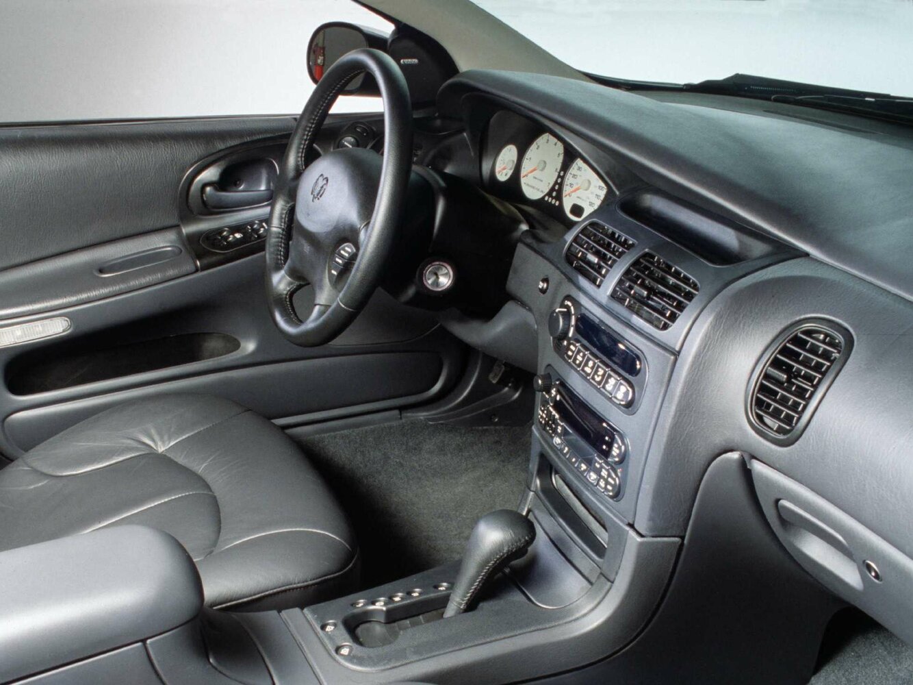 Chrysler Intrepid II, 2004, фото 2