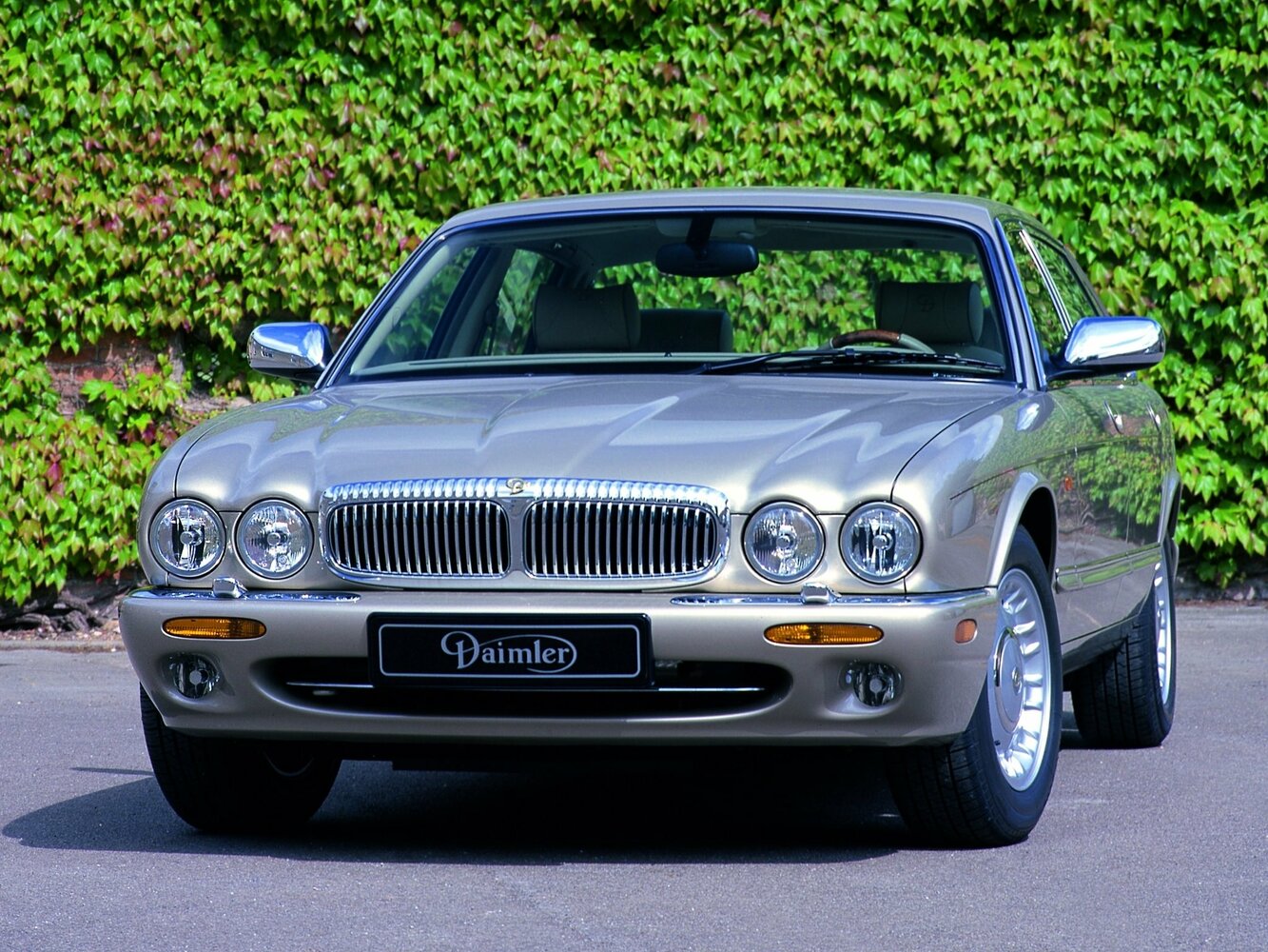 Daimler X308, 2002, фото 4