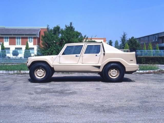 Lamborghini LM001, 1981, фото 4