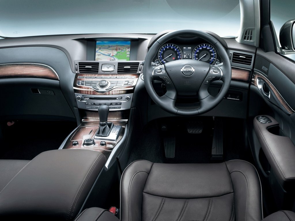 Nissan Fuga II, 2011, фото 2