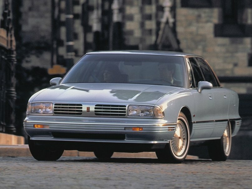 Oldsmobile Ninety-Eight XI, 1995, фото 4