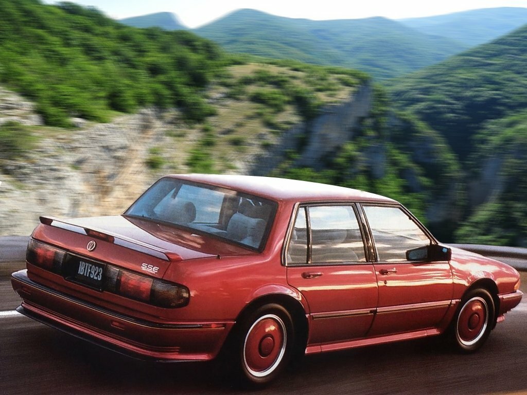 Pontiac Bonneville VIII, 1991, фото 2