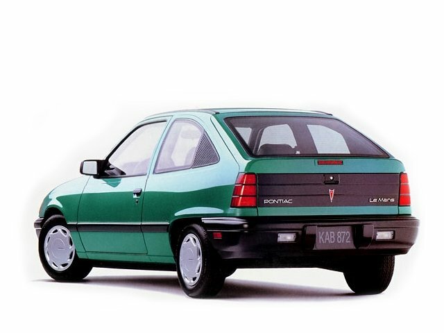 Pontiac LeMans VI Рестайлинг, 1993, фото 1