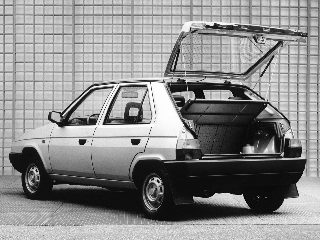 Skoda Favorit, 2000, фото 6
