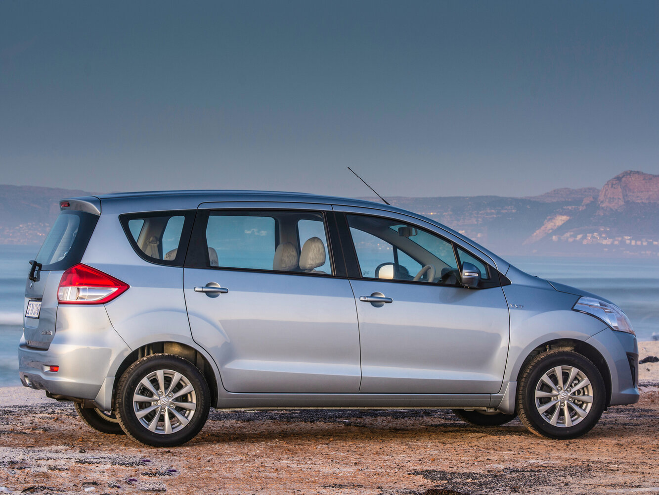 Suzuki Ertiga I, 2015, фото 3
