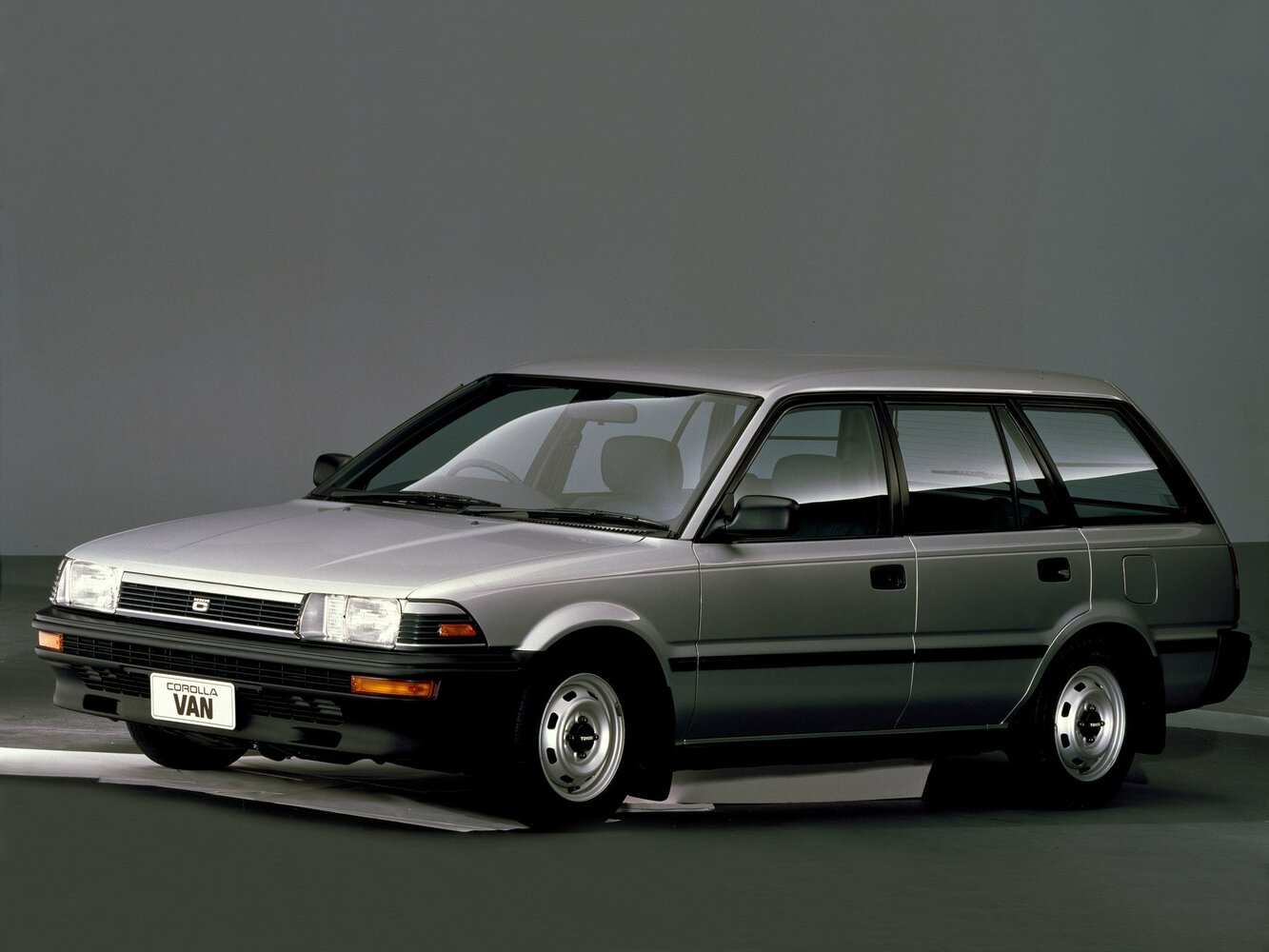 Toyota Corolla VI (E90), 1992, фото 3