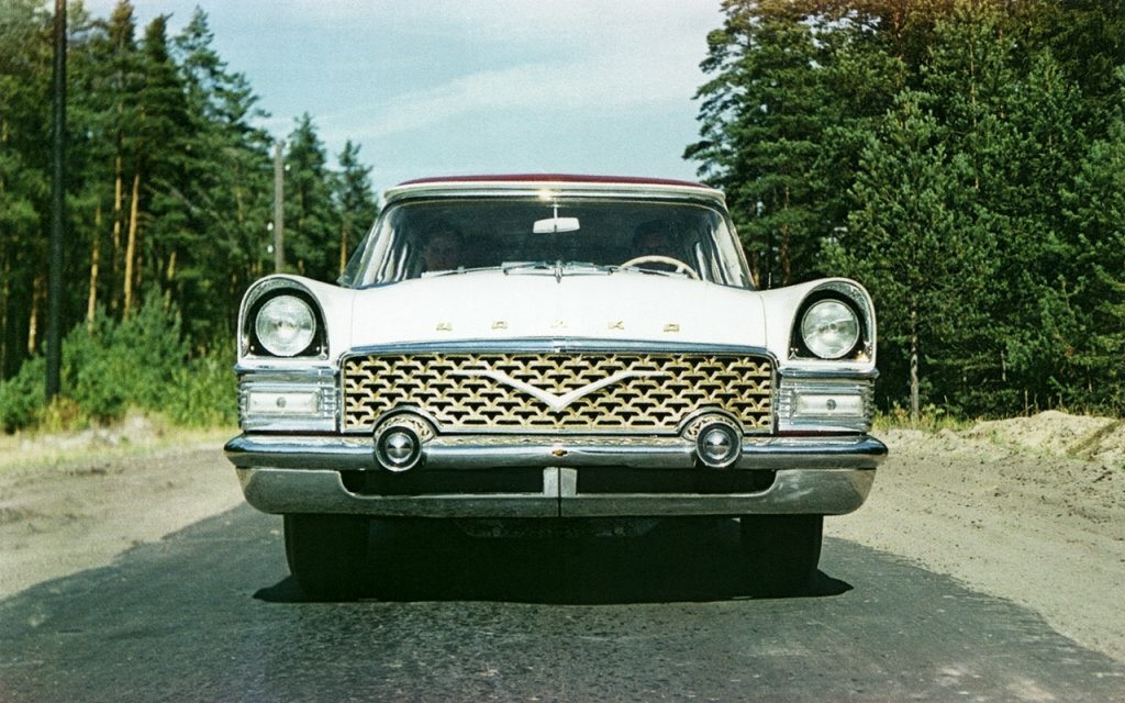 ГАЗ 13 «Чайка», 1965, фото 2