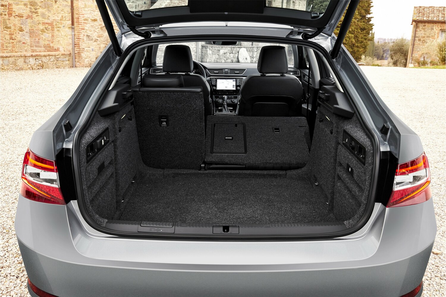 Skoda Superb III, 2016, фото 11