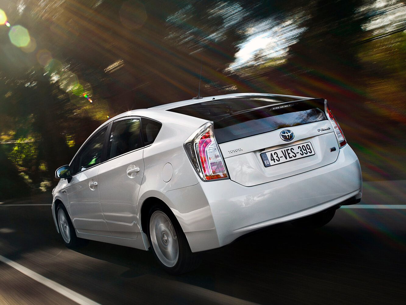Toyota Prius III Рестайлинг (XW30), 2011, фото 6