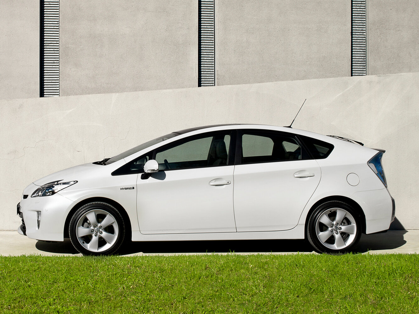 Toyota Prius III Рестайлинг (XW30), 2011, фото 2