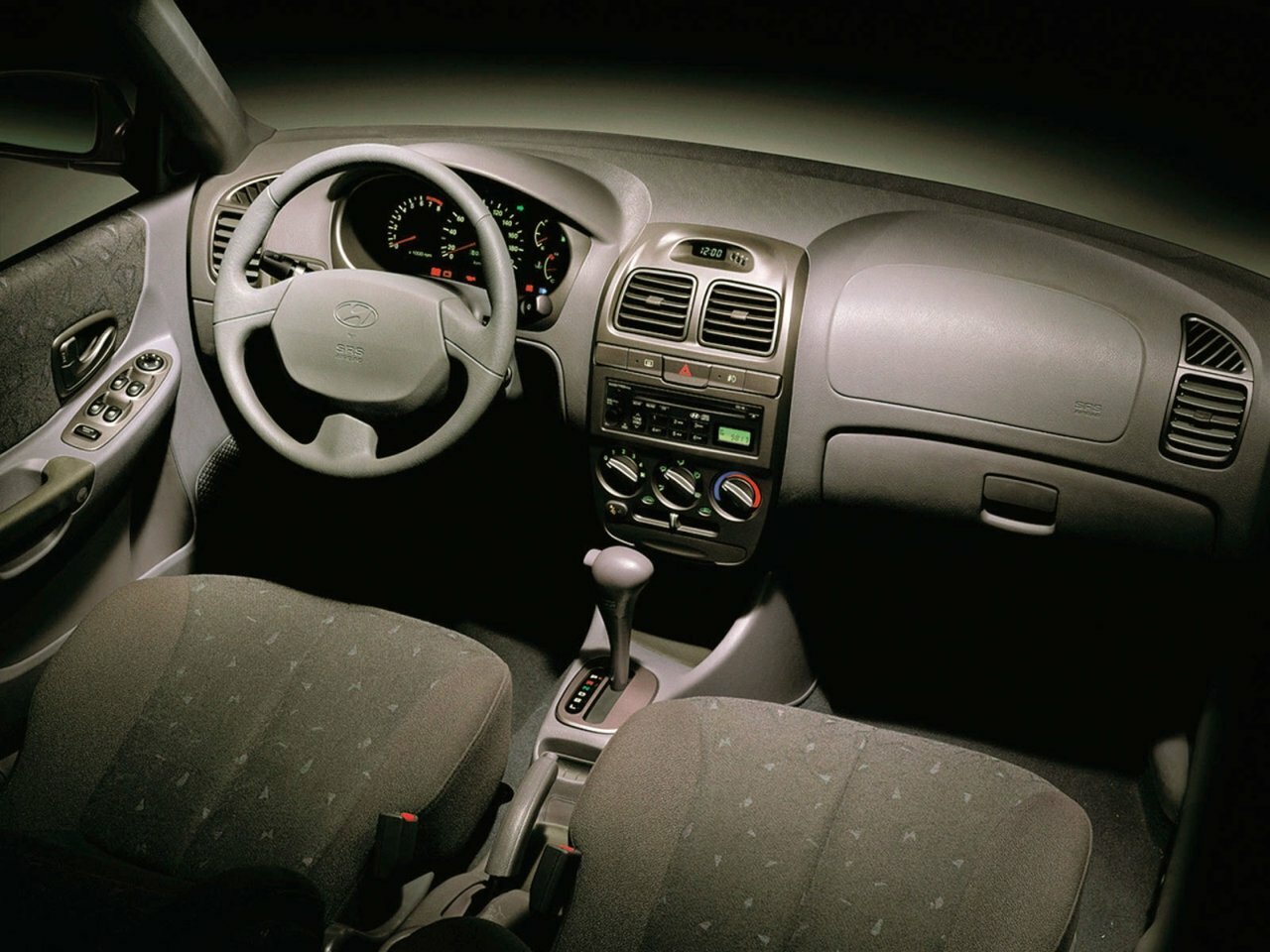 Hyundai Accent II, 2001, фото 3