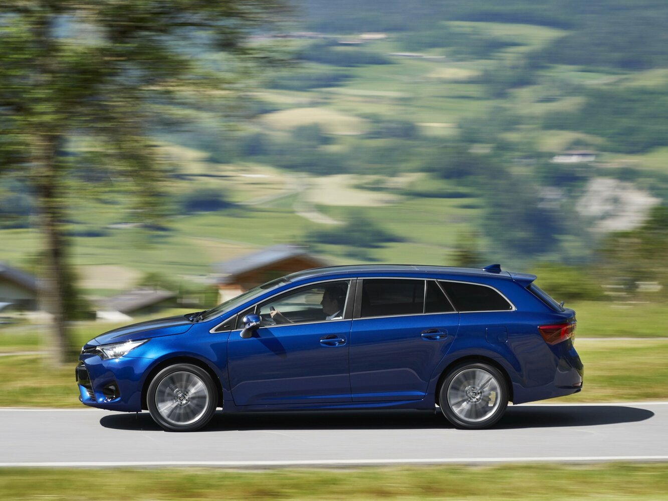 Toyota Avensis III Рестайлинг 2, 2017, фото 7
